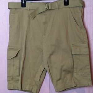 Wicked Stitch Tan Belted Cargo Shorts size 38